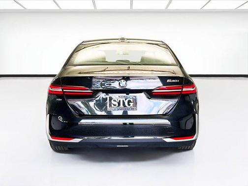 2024 BMW 530 i