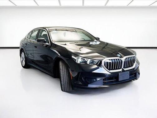 2024 BMW 530 i