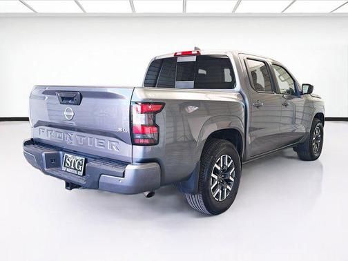 2024 Nissan Frontier SL