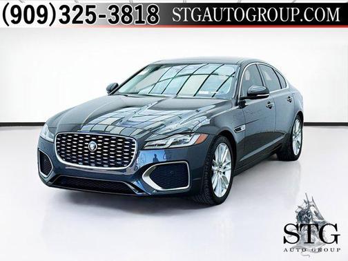 Eiger Gray Metallic 2022 Jaguar XF SE P250 RWD Automatic