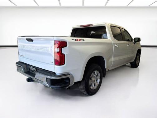 Summit White 2023 Chevrolet Silverado 1500 LT