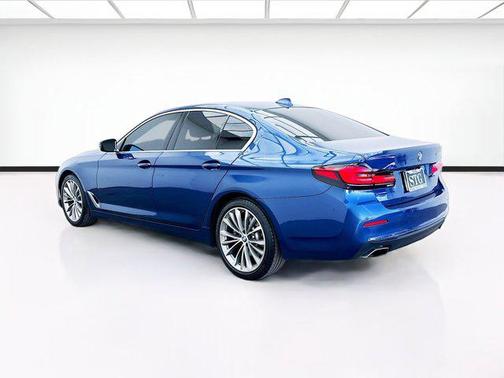 2021 BMW 530 530i