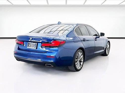 2021 BMW 530 530i