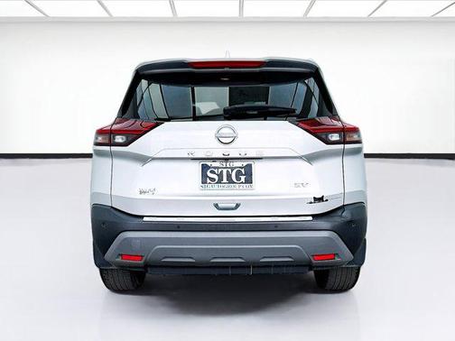 Brilliant Silver Metallic 2023 Nissan Rogue SV