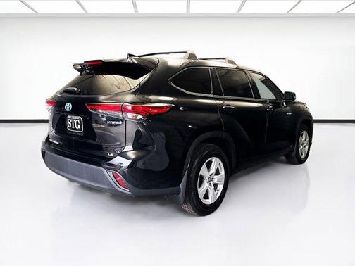 2020 Toyota Highlander Hybrid LE