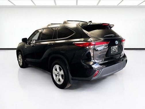 2020 Toyota Highlander Hybrid LE