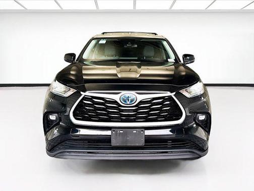 2020 Toyota Highlander Hybrid LE