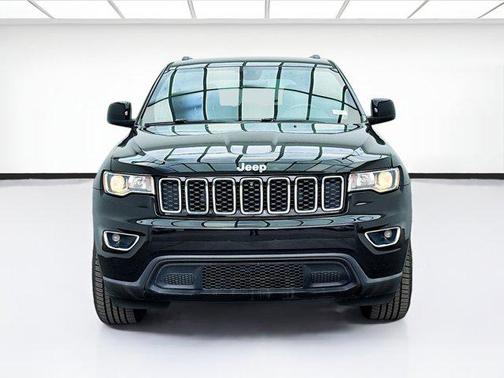 2018 Jeep Grand Cherokee Laredo E