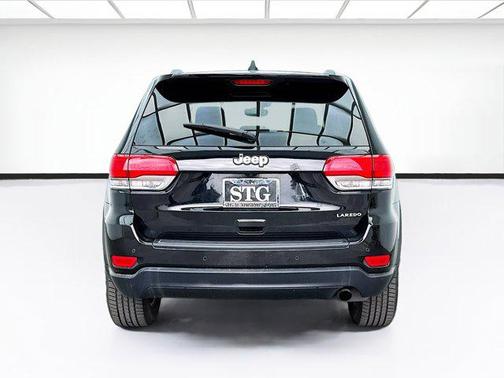 2018 Jeep Grand Cherokee Laredo E