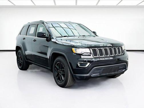 2018 Jeep Grand Cherokee Laredo E