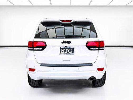 Bright White Clearcoat 2020 Jeep Grand Cherokee Altitude
