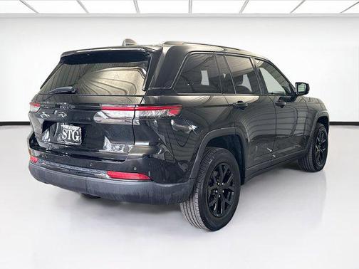 2024 Jeep Grand Cherokee Altitude