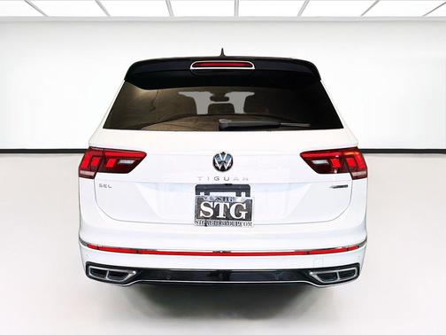White Pearl 2022 Volkswagen Tiguan 2.0T SEL R-Line 4MOTION