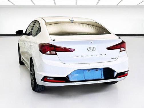 2020 Hyundai ELANTRA Limited