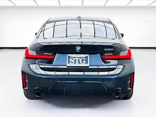 2023 BMW 330 330i