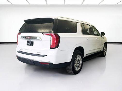 2021 GMC Yukon XL SLT