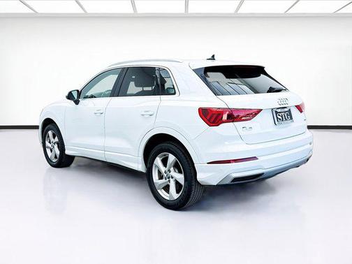 2020 Audi Q3 45 Premium