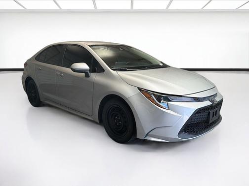 Classic Silver Metallic 2021 Toyota Corolla LE