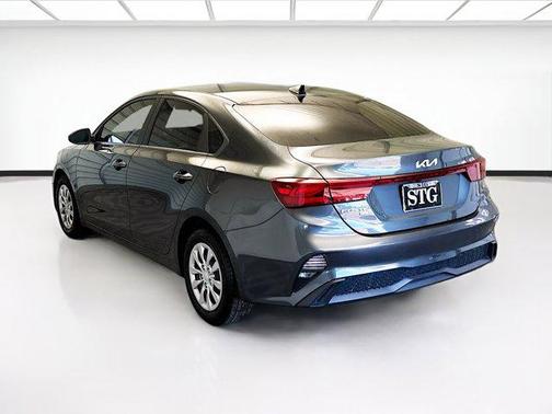 2022 Kia Forte FE