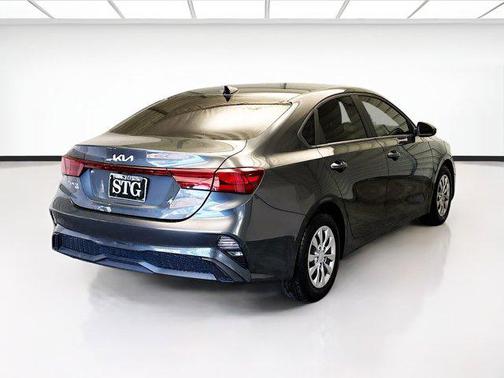 2022 Kia Forte FE