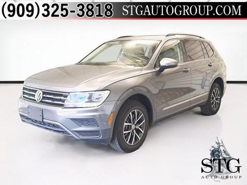 Platinum Gray Metallic 2020 Volkswagen Tiguan 2.0T SE 4MOTION