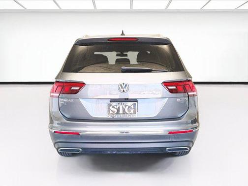Platinum Gray Metallic 2020 Volkswagen Tiguan 2.0T SE 4MOTION