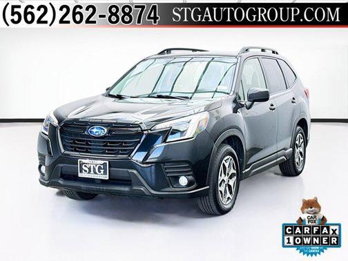 Crystal Black Silica 2023 Subaru Forester Premium