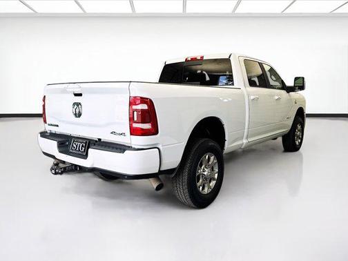 2023 RAM 2500 Laramie Crew Cab 4x4 6'4' Box