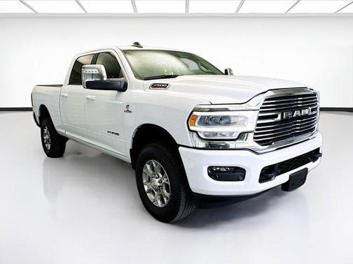 2023 RAM 2500 Laramie Crew Cab 4x4 6'4' Box