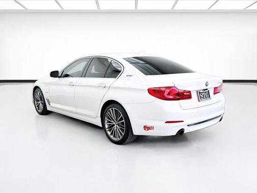 Alpine White 2018 BMW 530e iPerformance