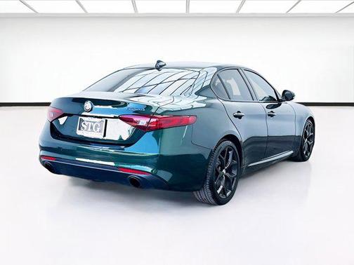 2020 Alfa Romeo Giulia Base