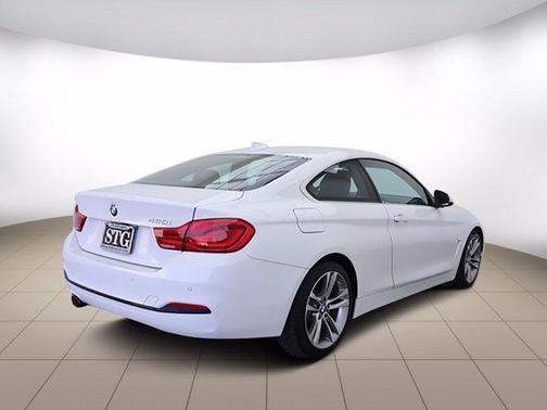 Photo 4 of 25 of 2019 BMW 430 i