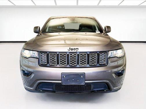 Granite Crystal Metallic Clearcoat 2021 Jeep Grand Cherokee Altitude