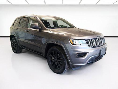 Granite Crystal Metallic Clearcoat 2021 Jeep Grand Cherokee Altitude