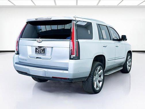 2020 Cadillac Escalade Luxury