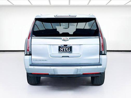 2020 Cadillac Escalade Luxury