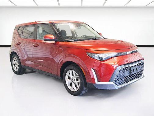 Mars Orange 2023 Kia Soul LX