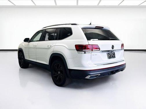2022 Volkswagen Atlas 3.6L SE w/Technology