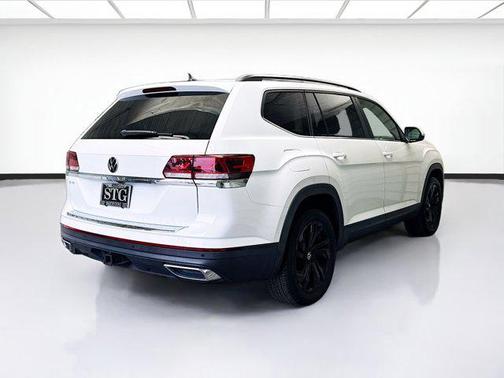 2022 Volkswagen Atlas 3.6L SE w/Technology