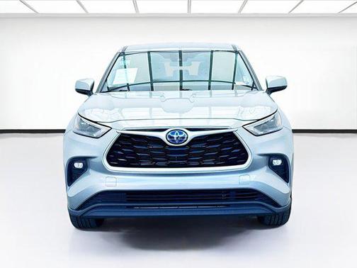 2023 Toyota Highlander Hybrid LE