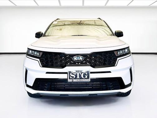 Glacial White Pearl 2021 Kia Sorento S