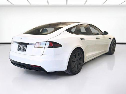 Pearl White Multi-Coat 2022 Tesla Model S Base