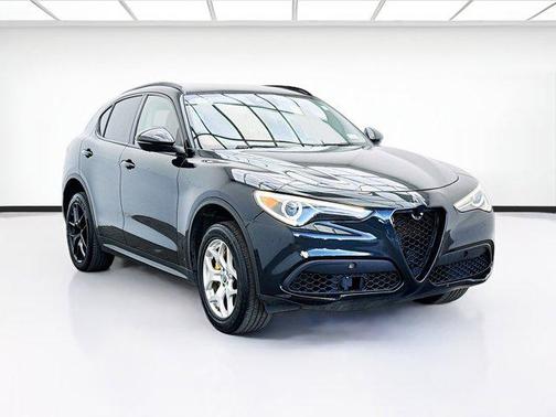 2020 Alfa Romeo Stelvio Base