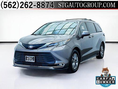 2022 Toyota Sienna XLE 7 Passenger
