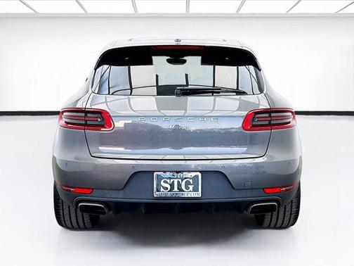 2017 Porsche Macan Base