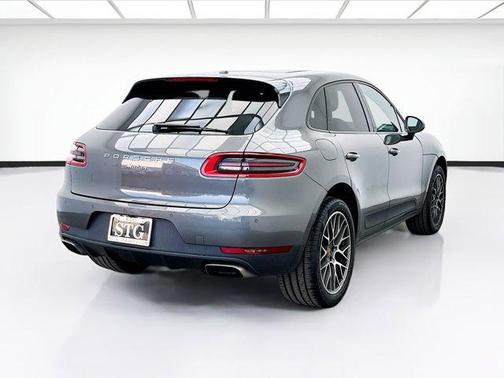 2017 Porsche Macan Base