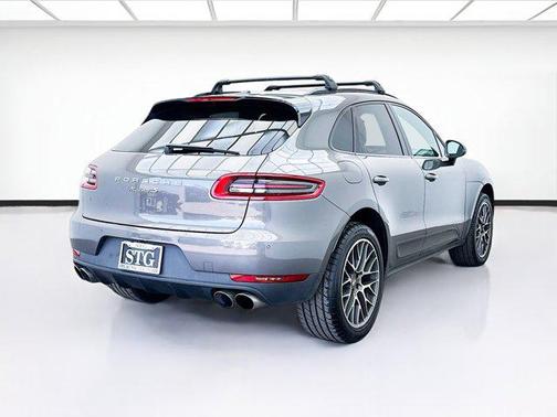 2016 Porsche Macan S