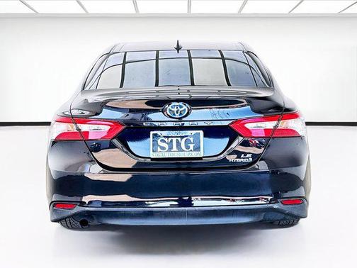 2019 Toyota Camry Hybrid LE