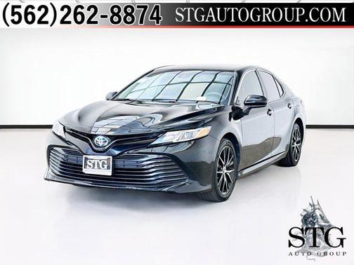 2019 Toyota Camry Hybrid LE