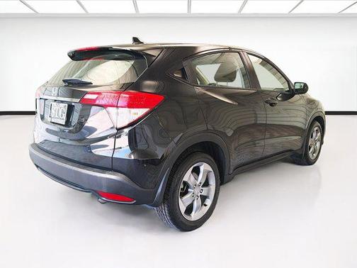 Crystal Black Pearl 2021 Honda HR-V LX